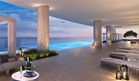 luxury oceanfront condos Miami fl